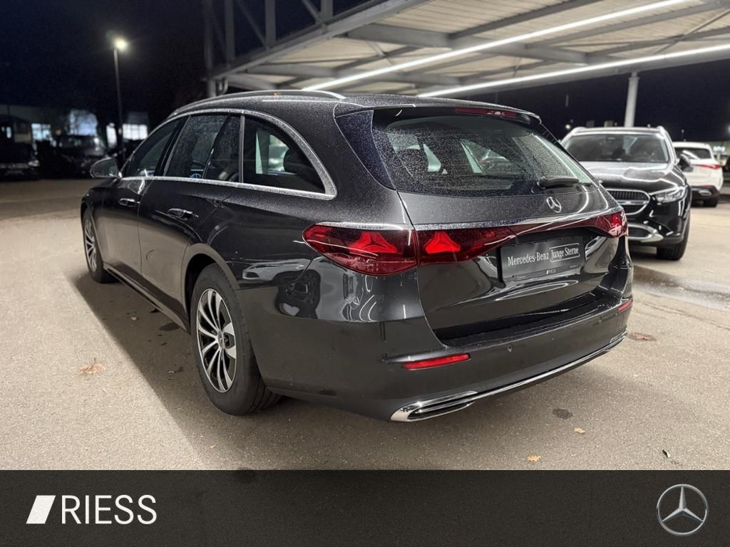 Mercedes-Benz E 220 2023