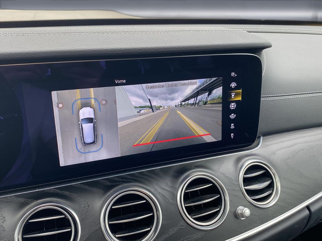 Mercedes-Benz E 300 2021