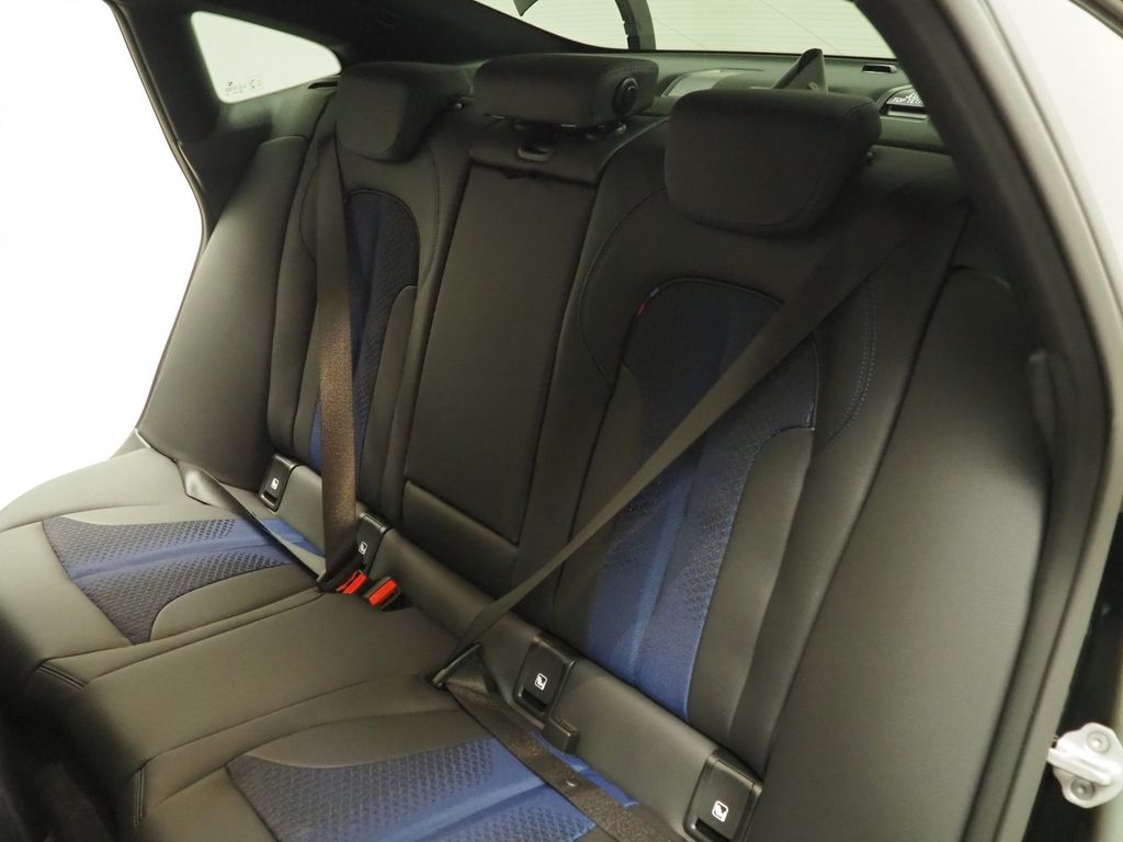 BMW 218 Gran Coupé 2024