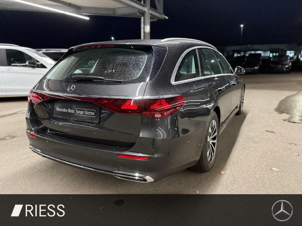 Mercedes-Benz E 220 2023