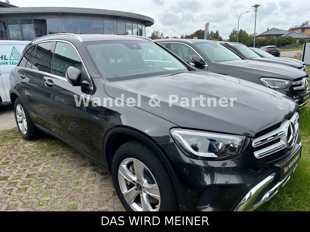 Mercedes-Benz GLC 300 2021