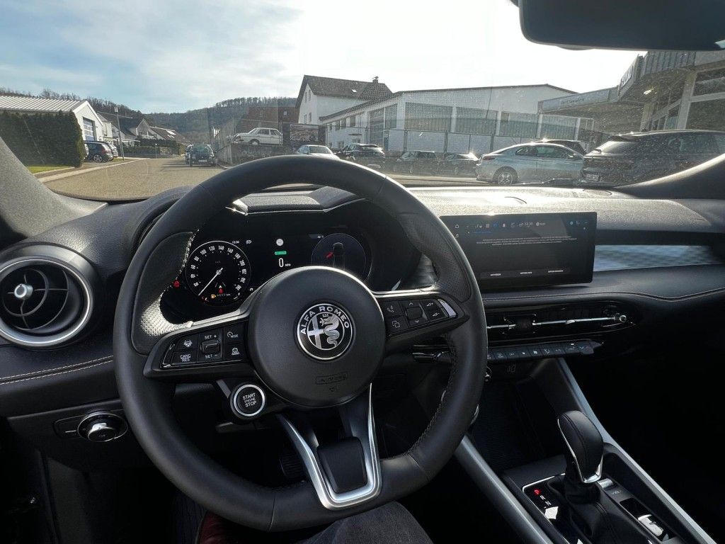 Alfa Romeo Tonale 2024