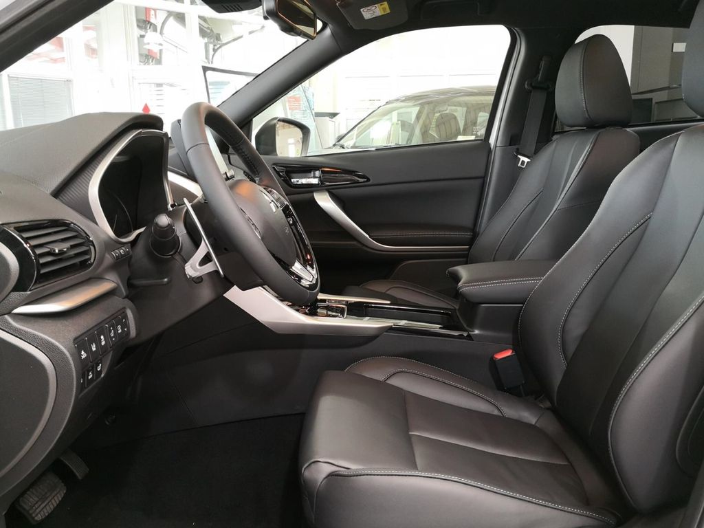 Mitsubishi Eclipse Cross 2024