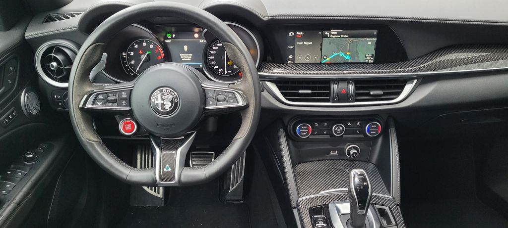 Alfa Romeo Stelvio 2024