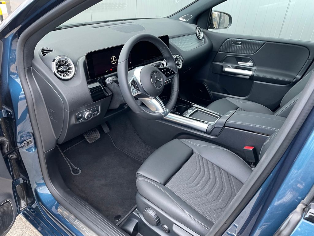 Mercedes-Benz B 250 2023