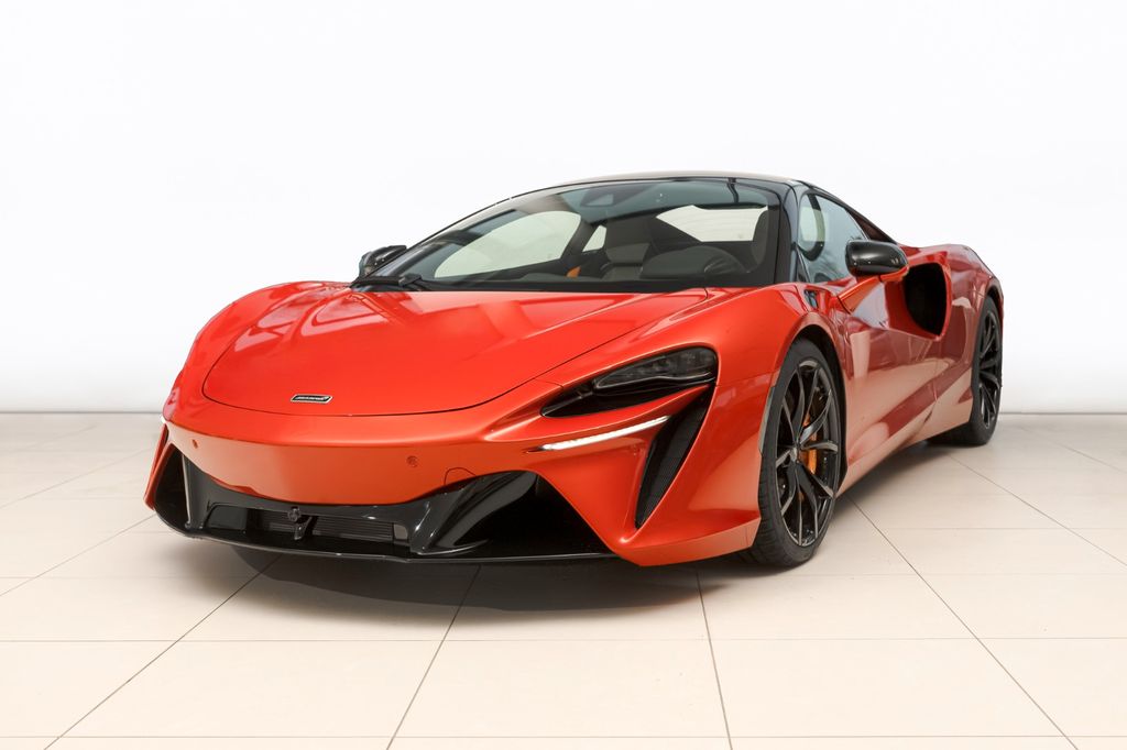 McLaren Artura 2024