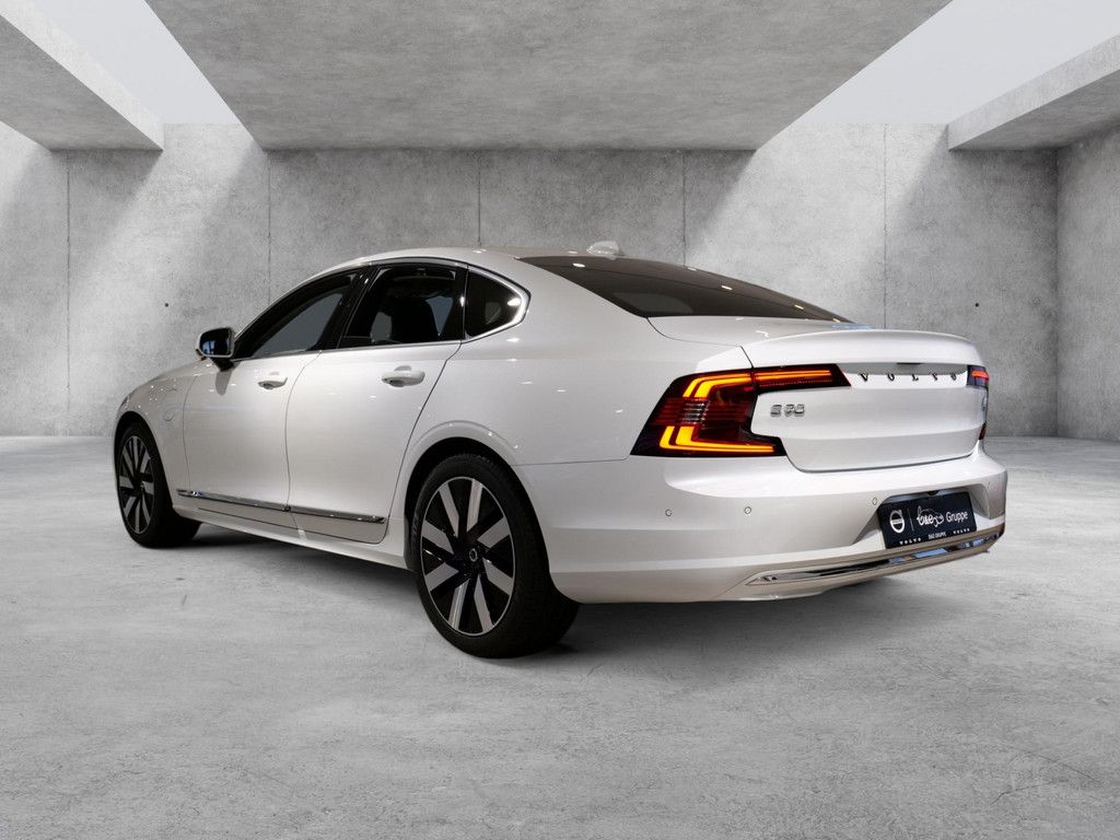 Volvo S90 2025