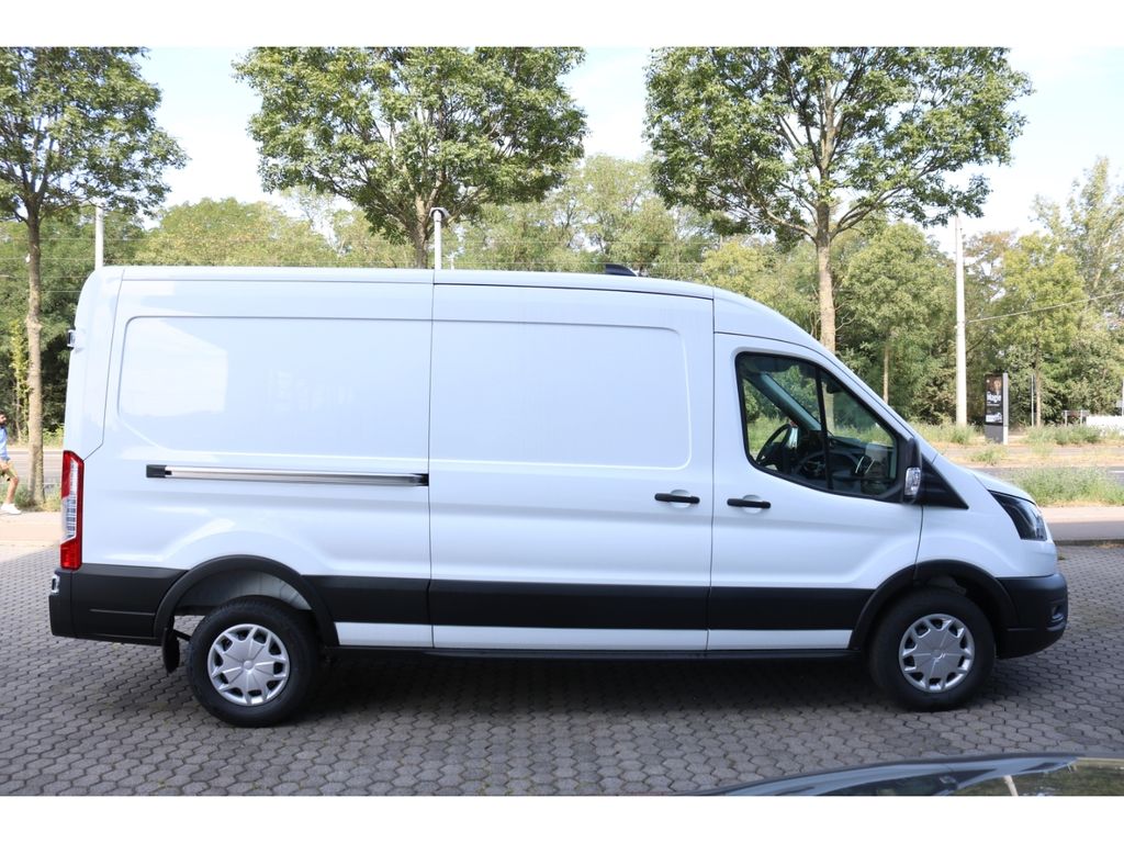 Ford Transit 2024