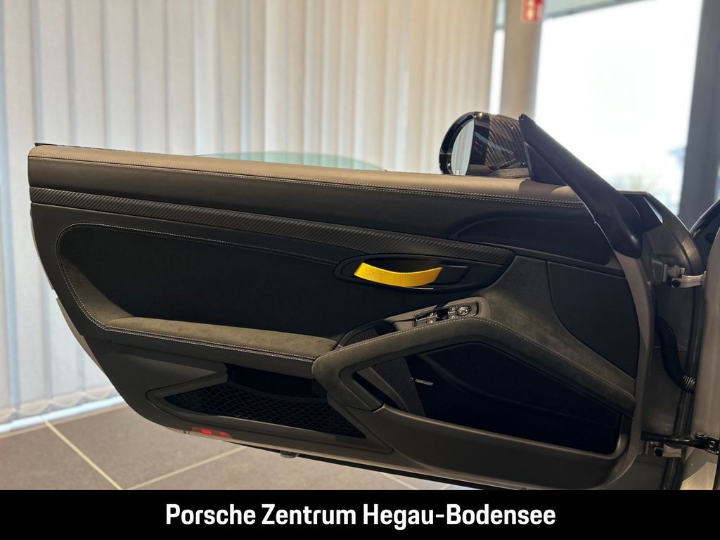 Porsche Boxster 2025