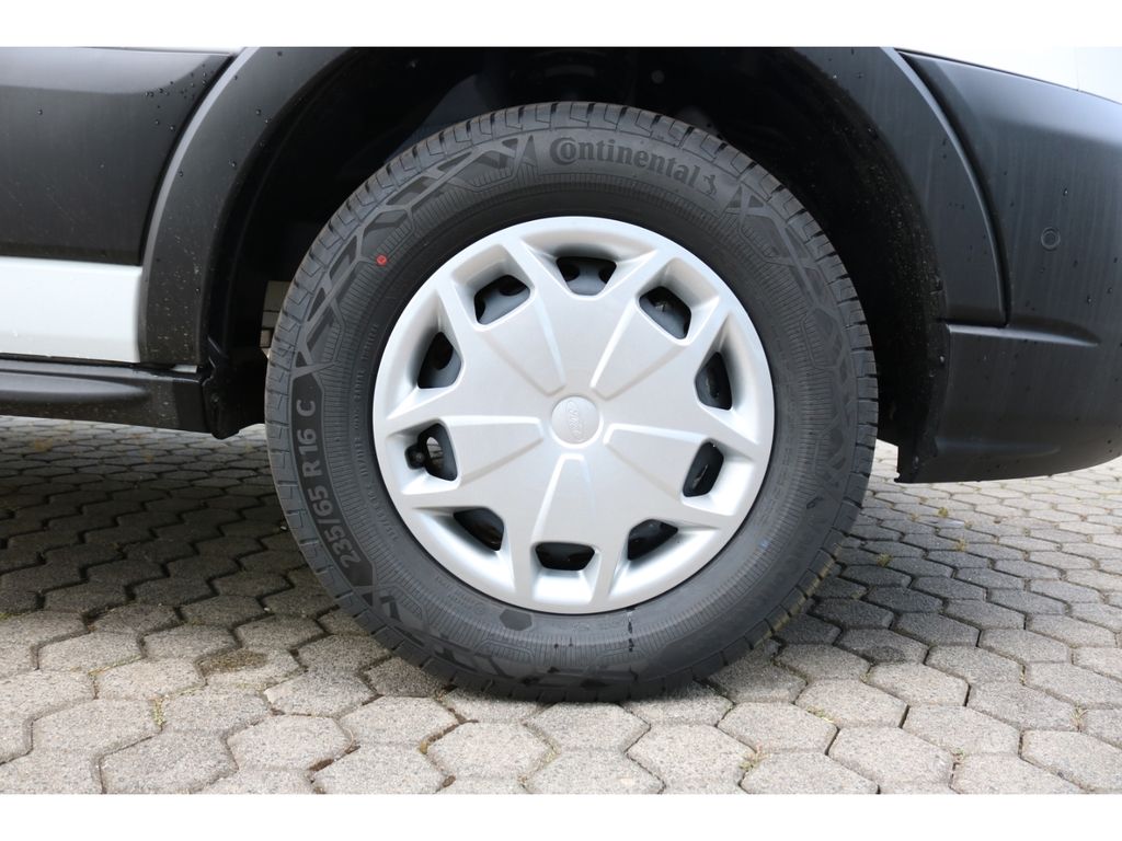 Ford Transit 2024