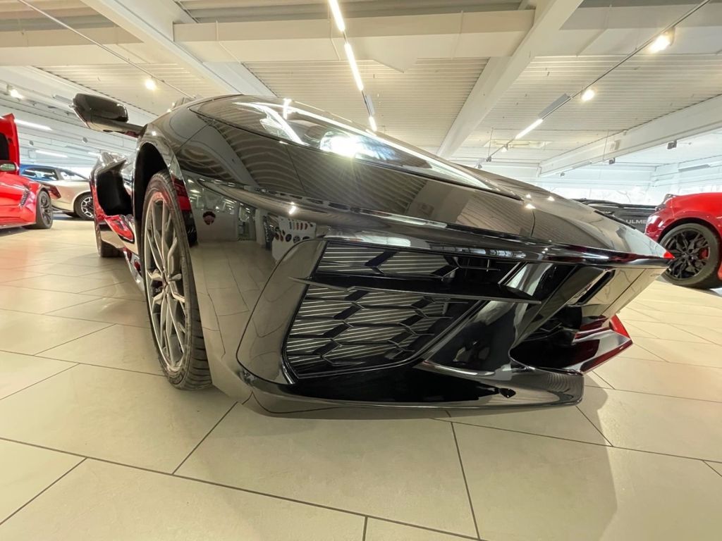 Corvette C8 2025