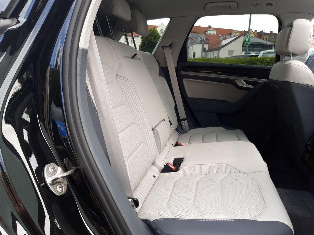 Volkswagen Touareg 2025
