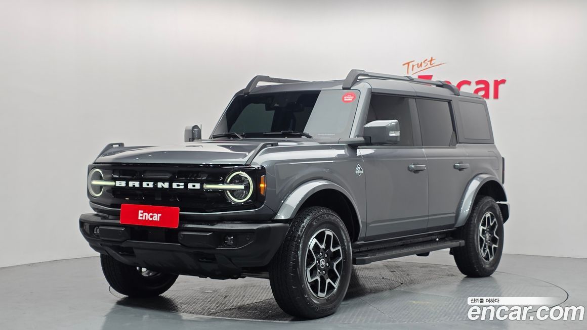 Ford Bronco 2023