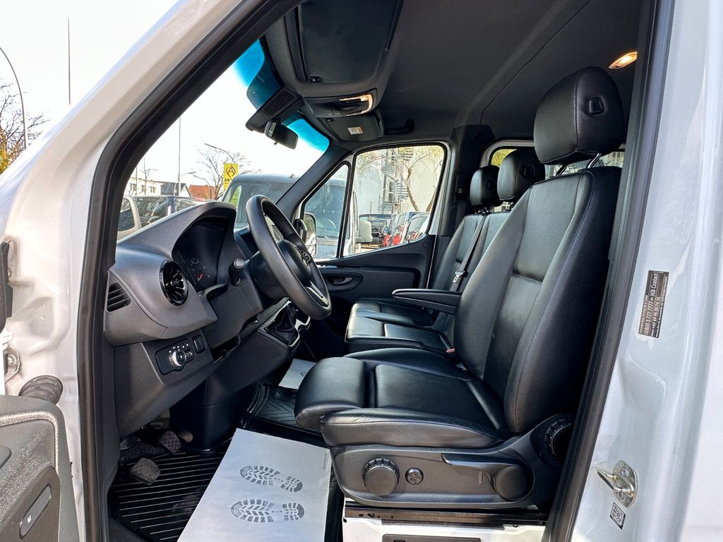Mercedes-Benz Sprinter 2021