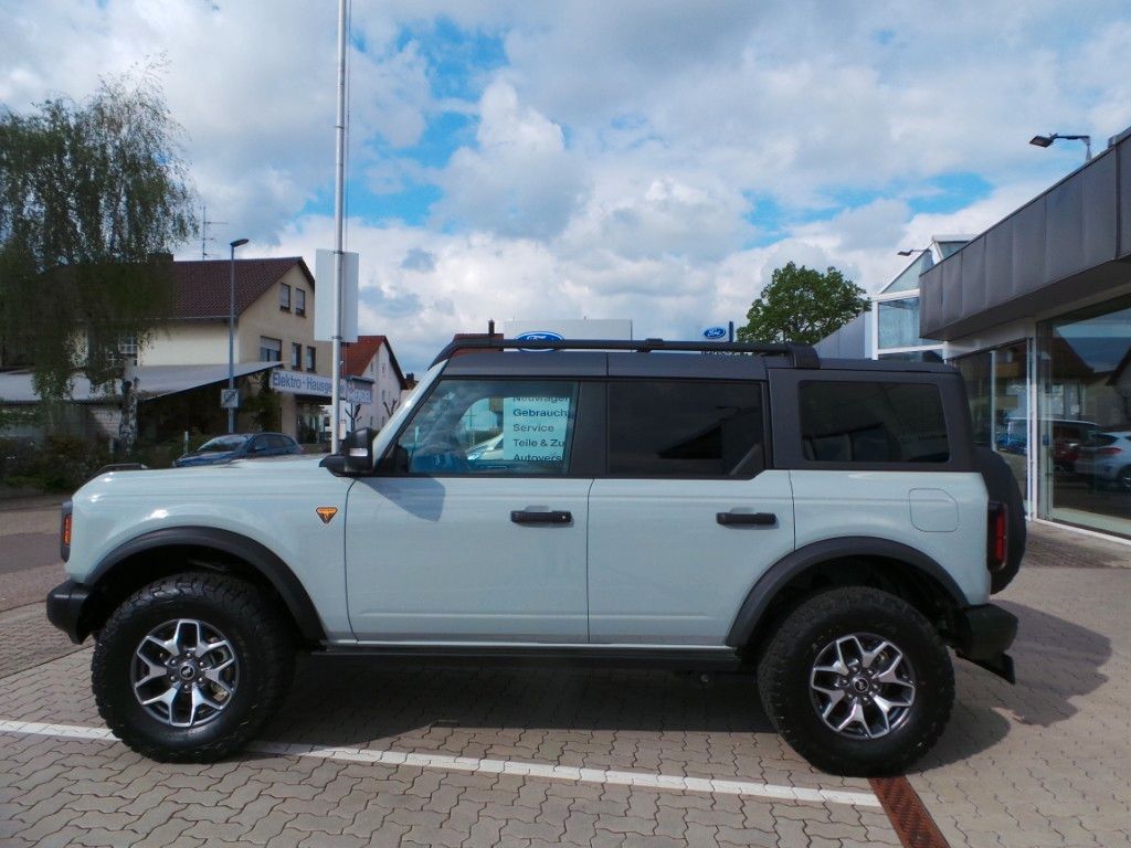 Ford Bronco 2023