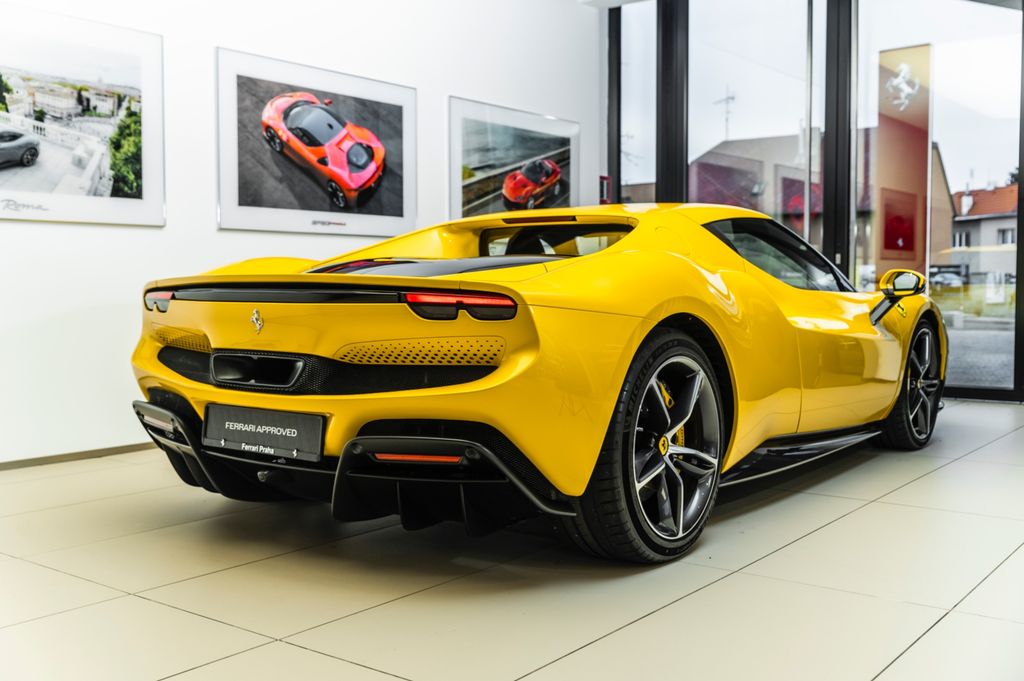 Ferrari 296 GTB 2022