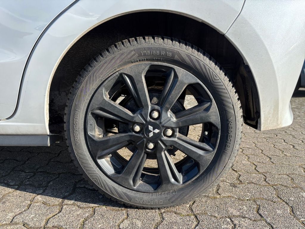 Mitsubishi Space Star 2024