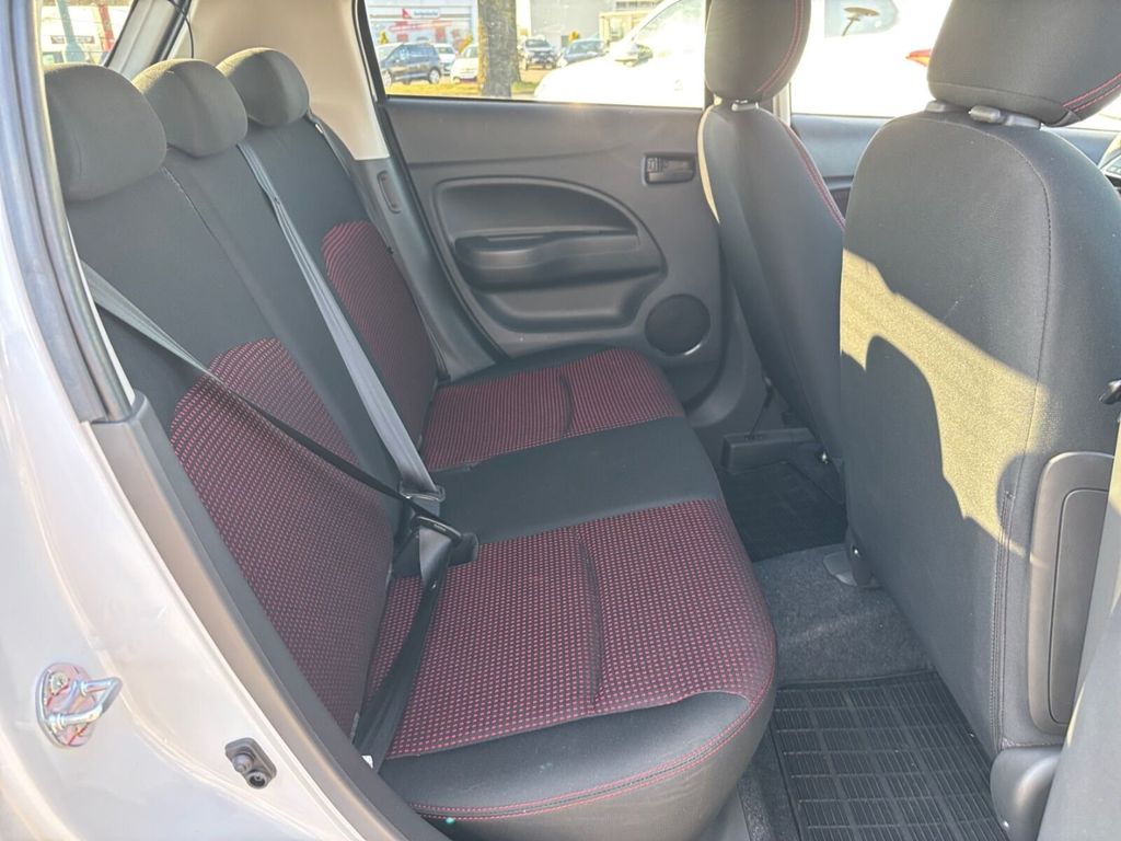 Mitsubishi Space Star 2024