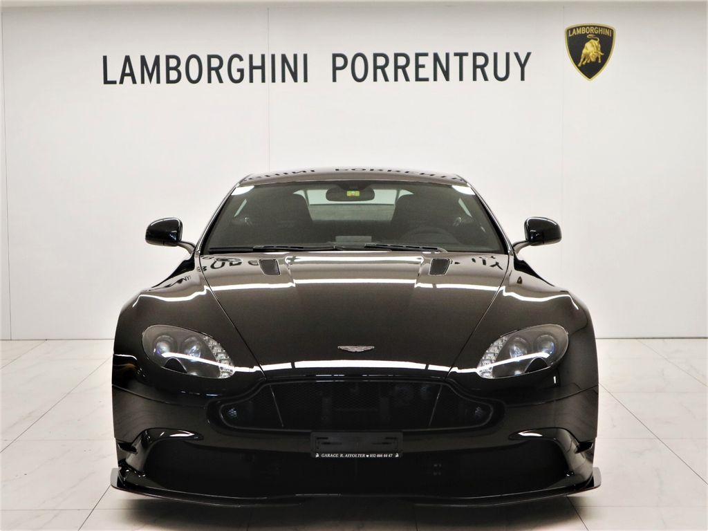 Aston Martin V8 Vantage 2018