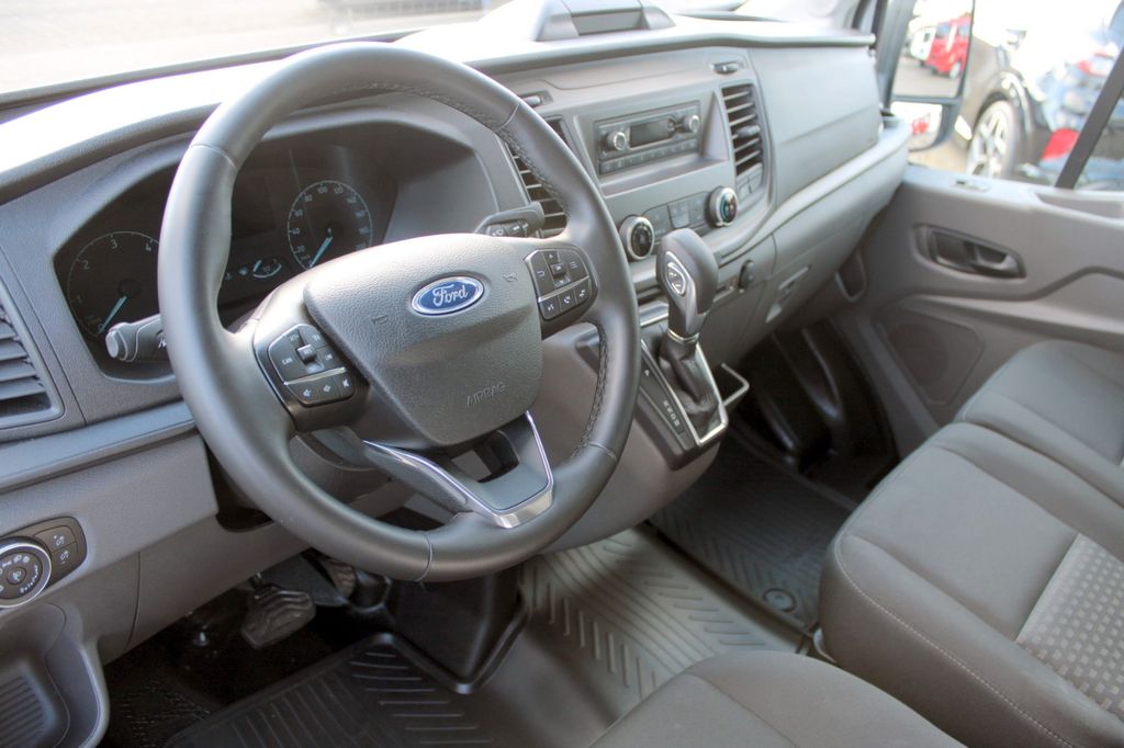 Ford Transit 2024