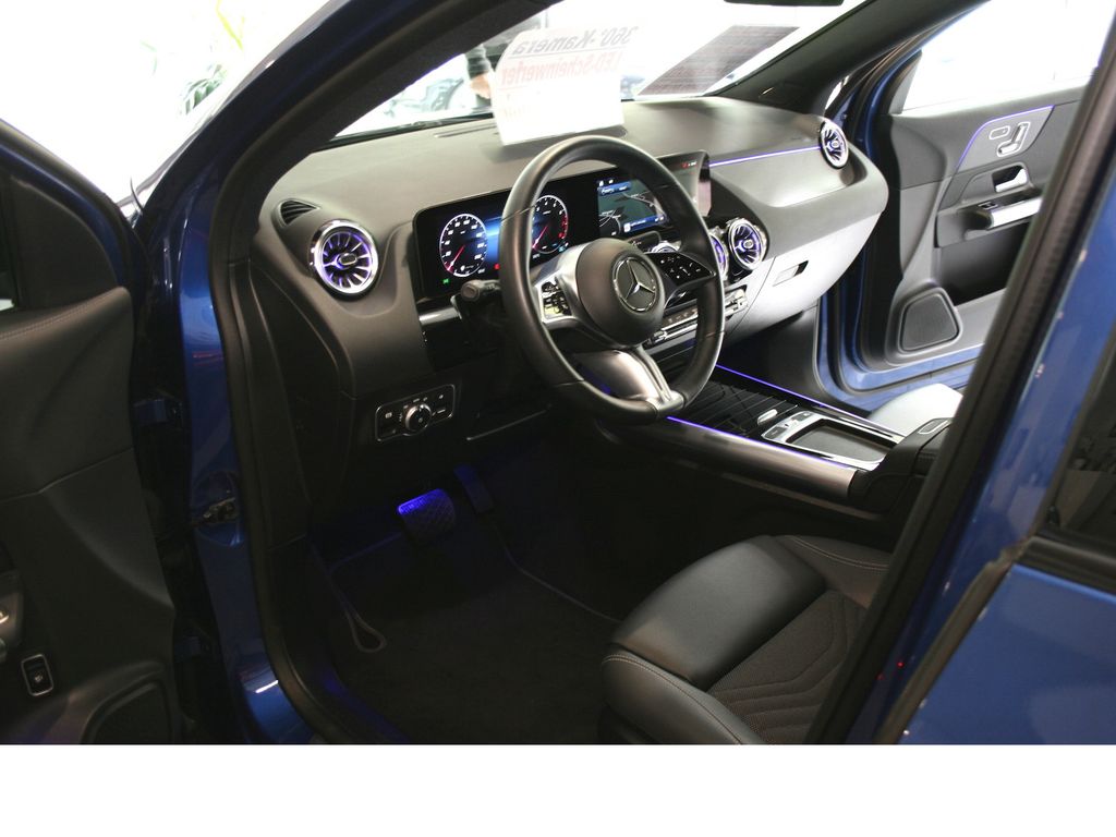 Mercedes-Benz GLA 200 2023