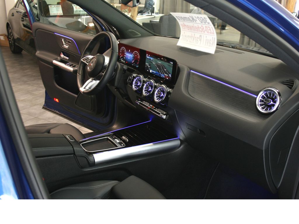 Mercedes-Benz GLA 200 2023