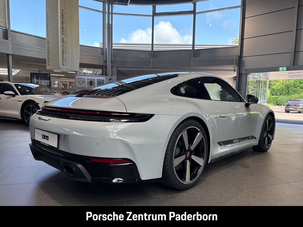 Porsche 992 2025