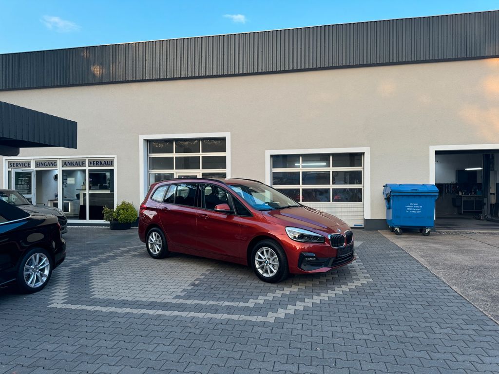 BMW 216 2019