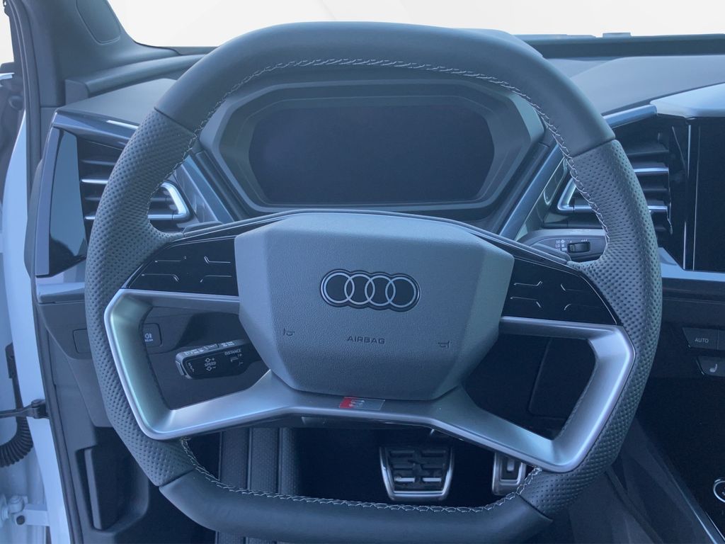 Audi Q4 2024