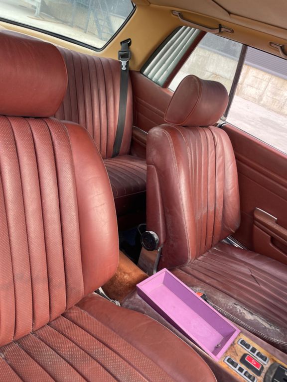 Mercedes-Benz 500 1982