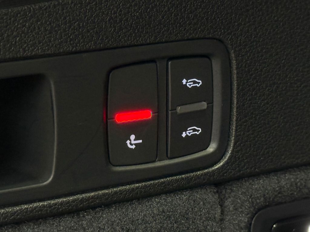 Audi SQ5 2024