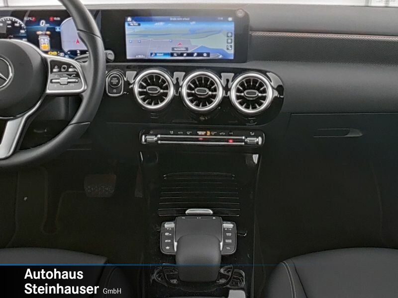 Mercedes-Benz A 220 2022