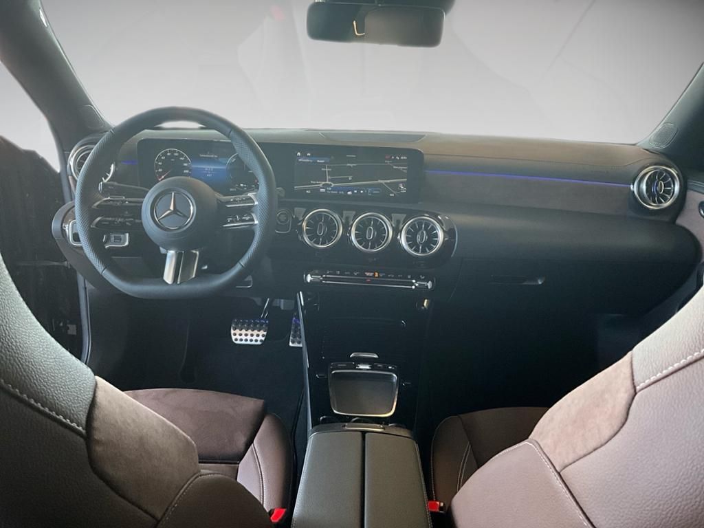 Mercedes-Benz CLA 250 2025