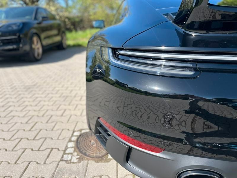 Porsche 992 2023
