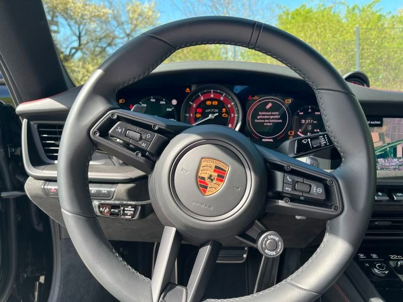 Porsche 992 2023