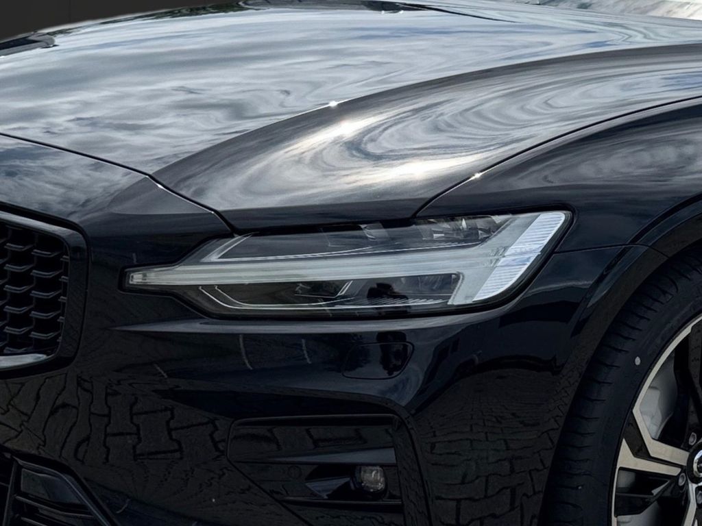 Volvo V60 2024