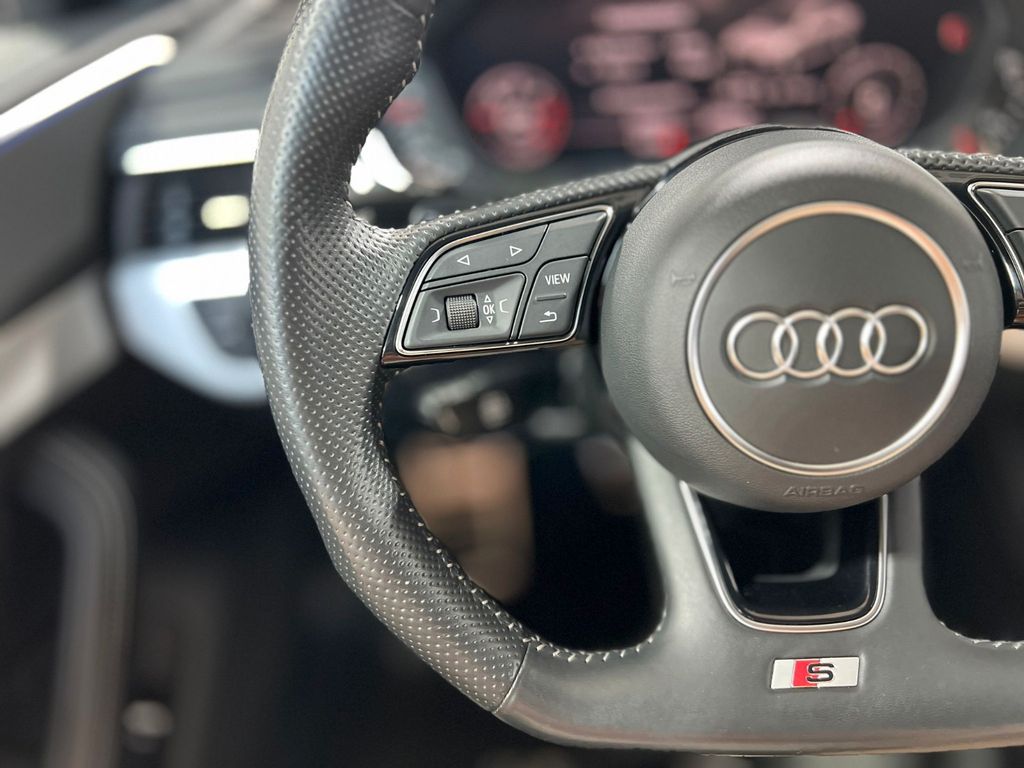 Audi A4 2019
