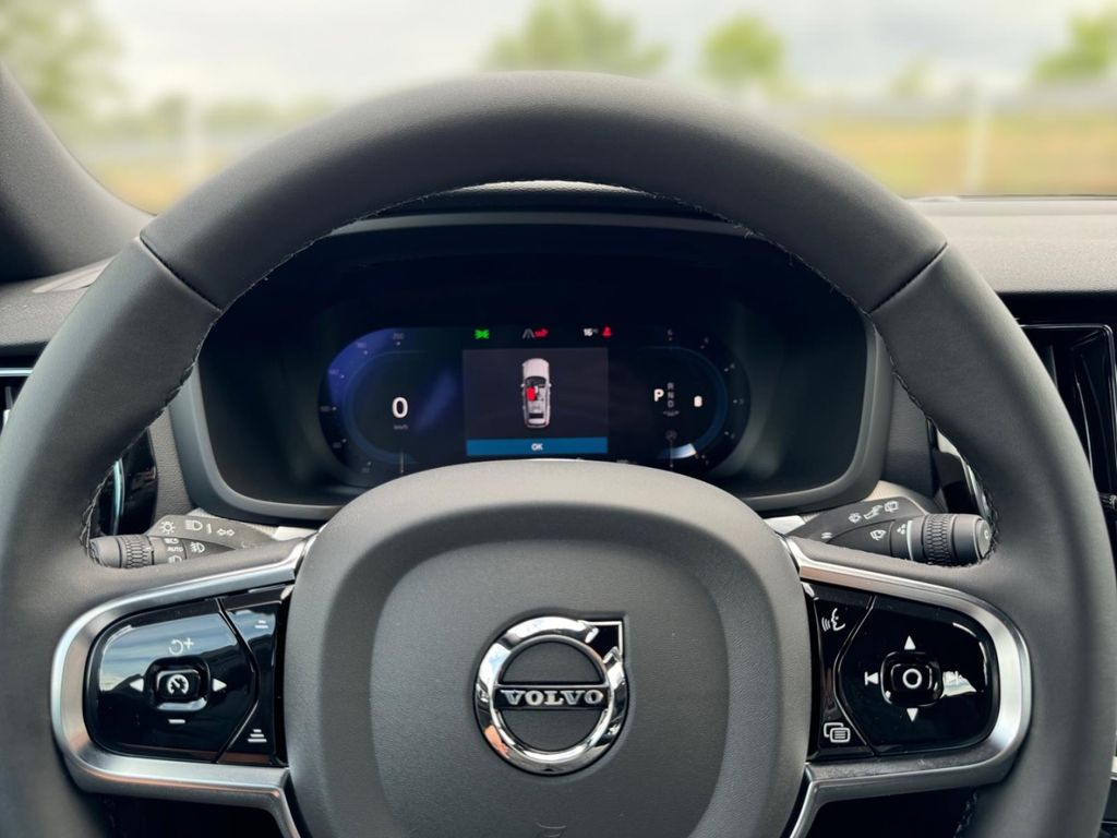 Volvo V60 2024