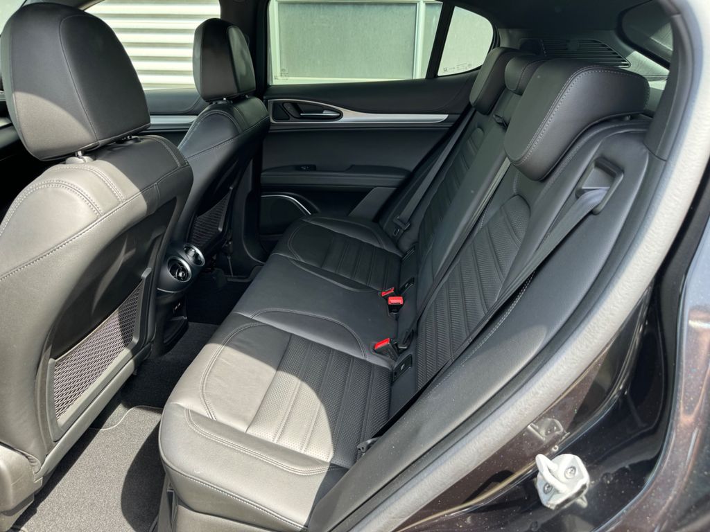 Alfa Romeo Stelvio 2020