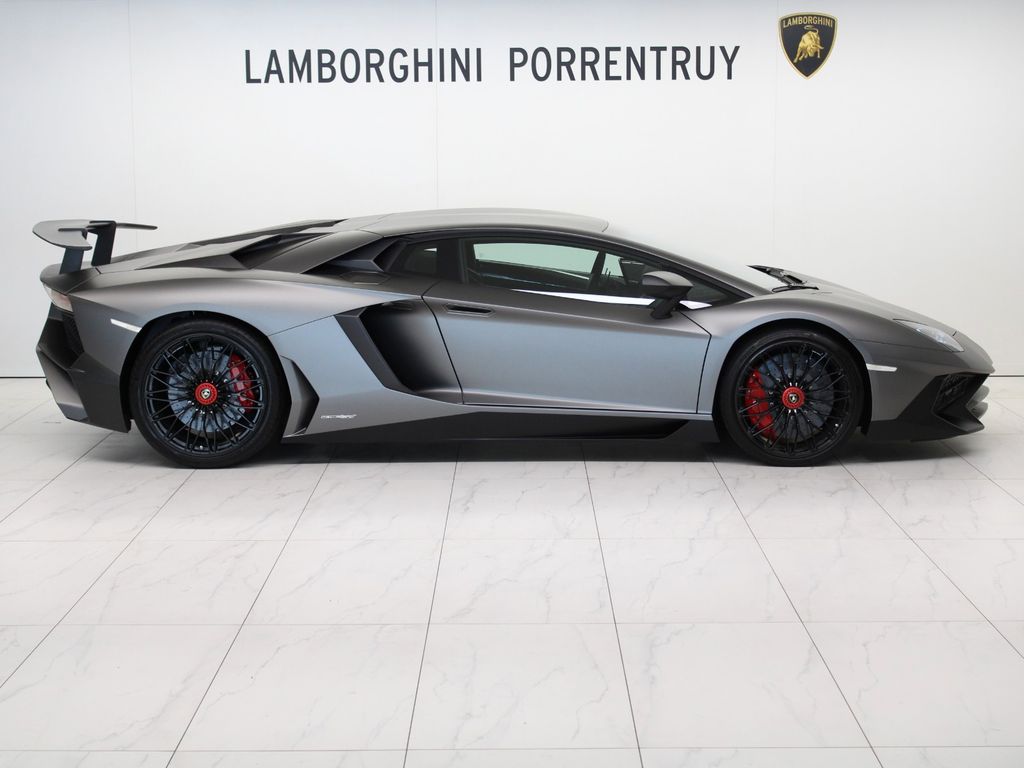 Lamborghini Aventador 2016