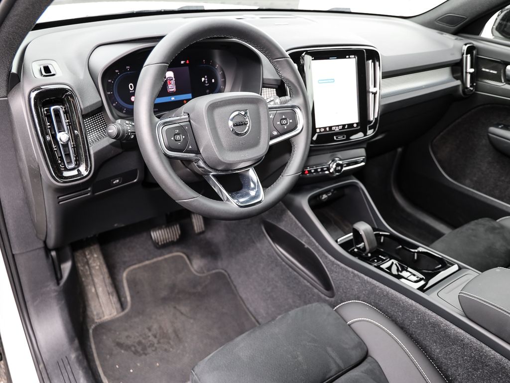 Volvo XC40 2023