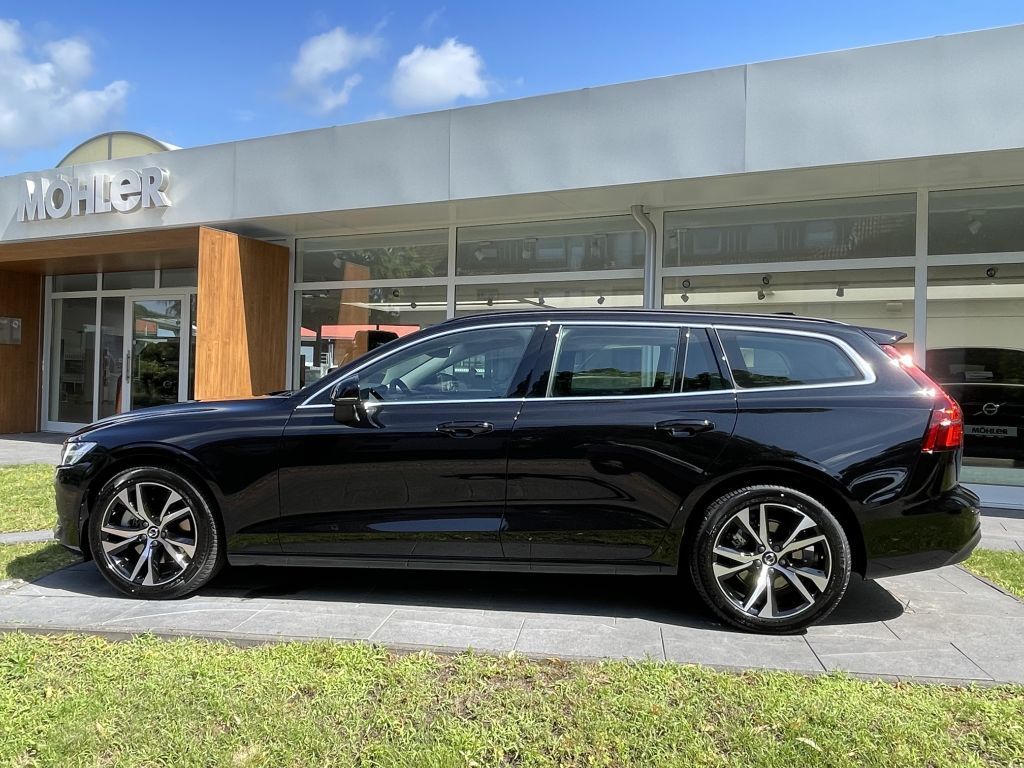 Volvo V60 2023