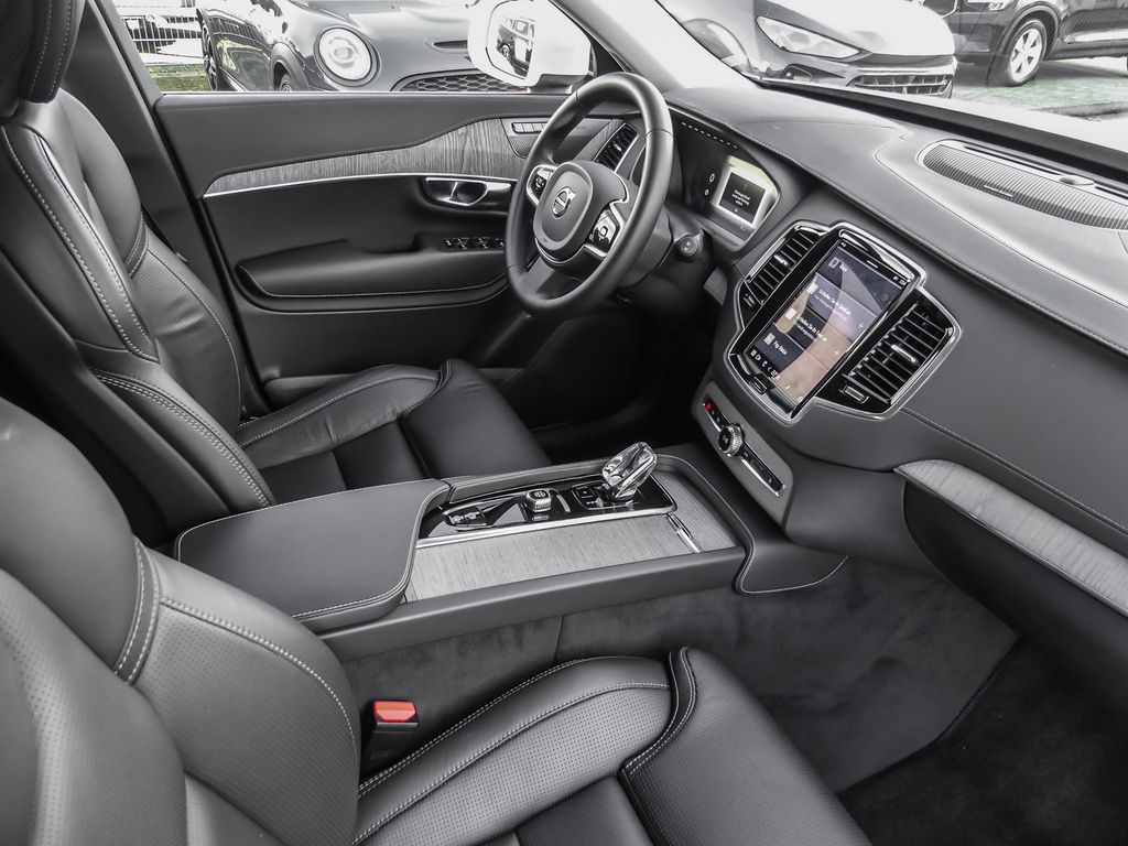 Volvo XC90 2023