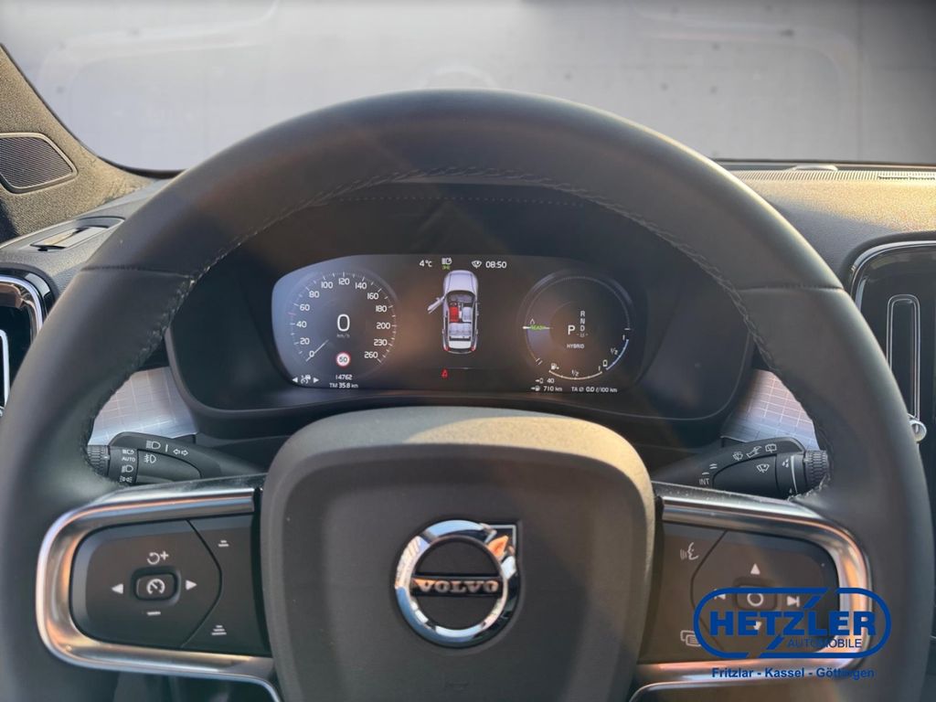 Volvo XC40 2023