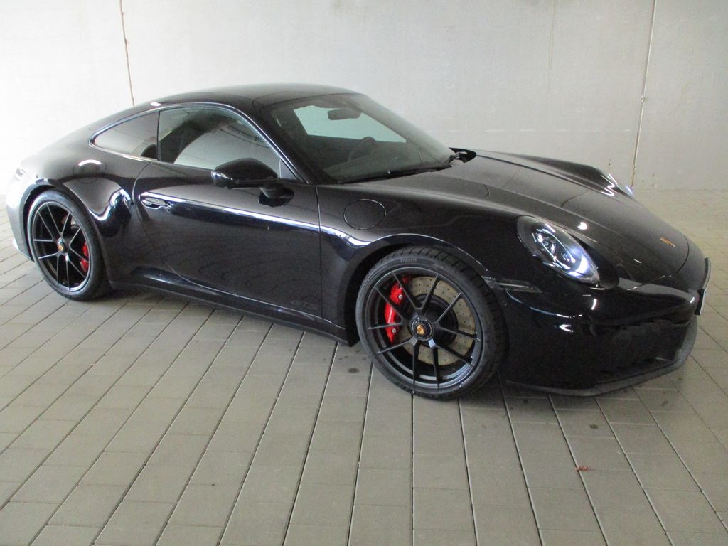 Porsche 911 2025