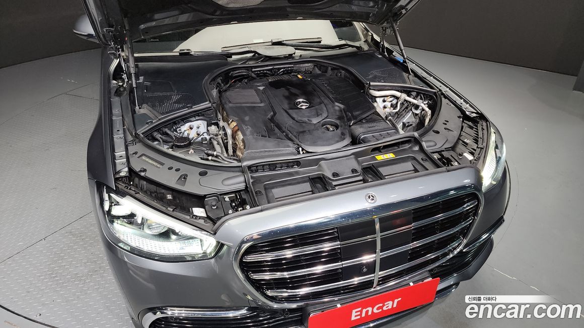 Mercedes-Benz S-Class 2021