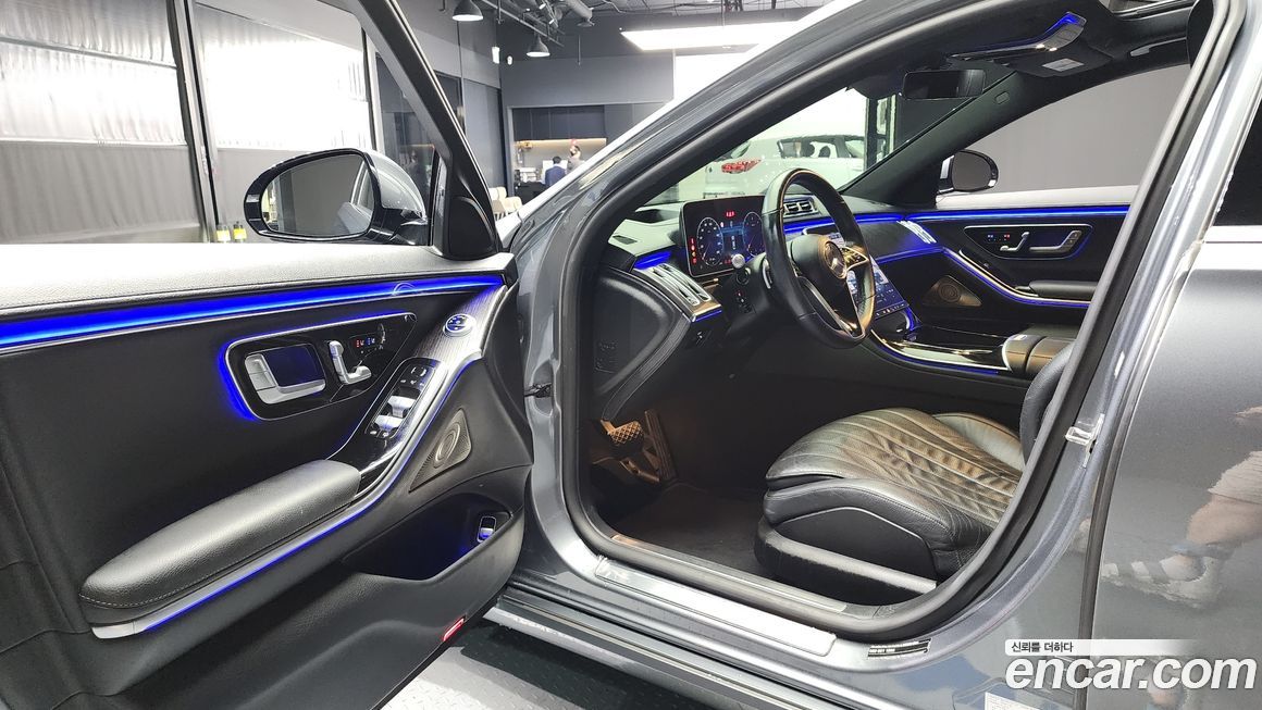 Mercedes-Benz S-Class 2021