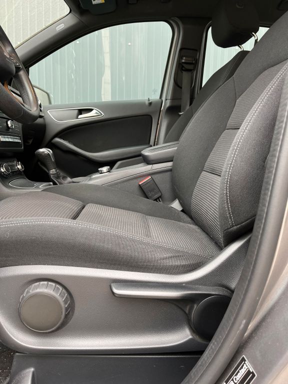 Mercedes-Benz B 180 2015