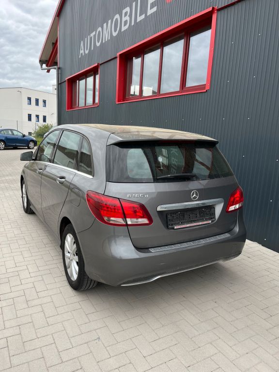 Mercedes-Benz B 180 2015
