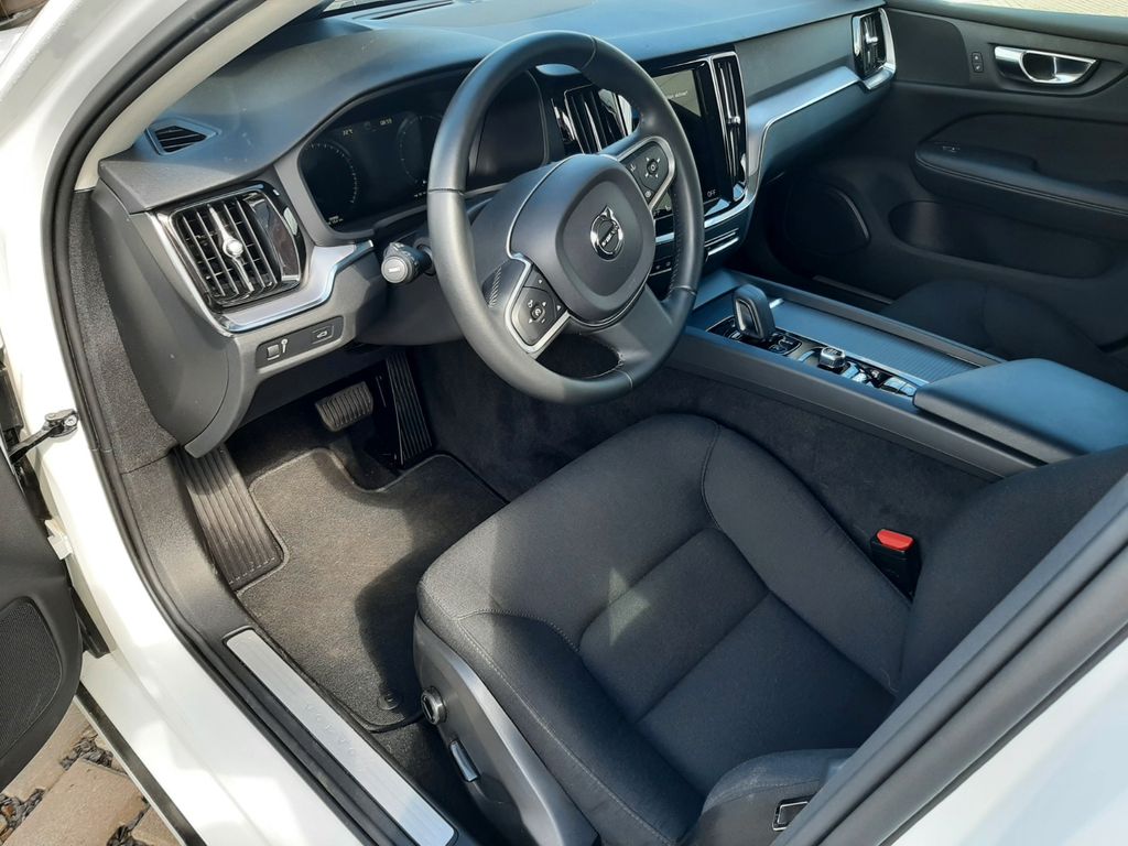 Volvo V60 2021